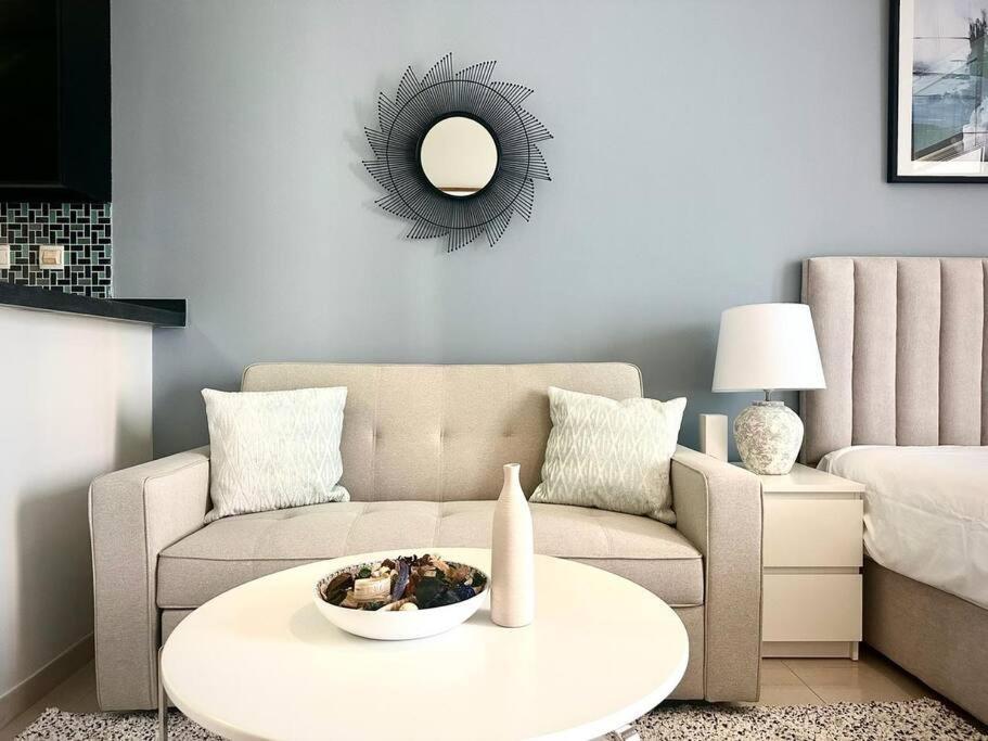 Sunrise Homes - Close To Jbr - Beautiful Апартаменти