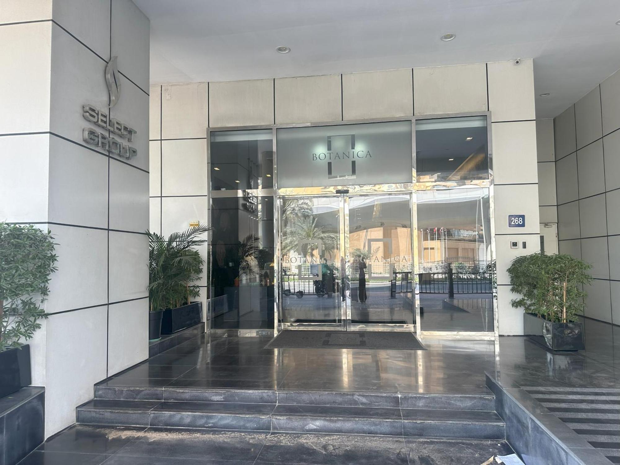 Апартаменти Sunrise Homes - Close To Jbr - Beautiful